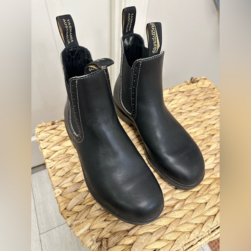 Blundstone black high top boots, women’s US size 8.5